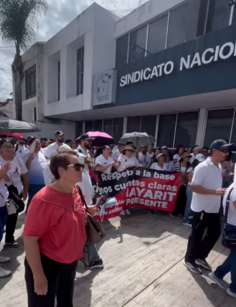 ¡TRABAJADORES DEL IMSS SALEN A LAS CALLES EN NAYARIT! EXIGEN RESPETO A SUS DERECHOS Y MEJORES CONDICIONES.